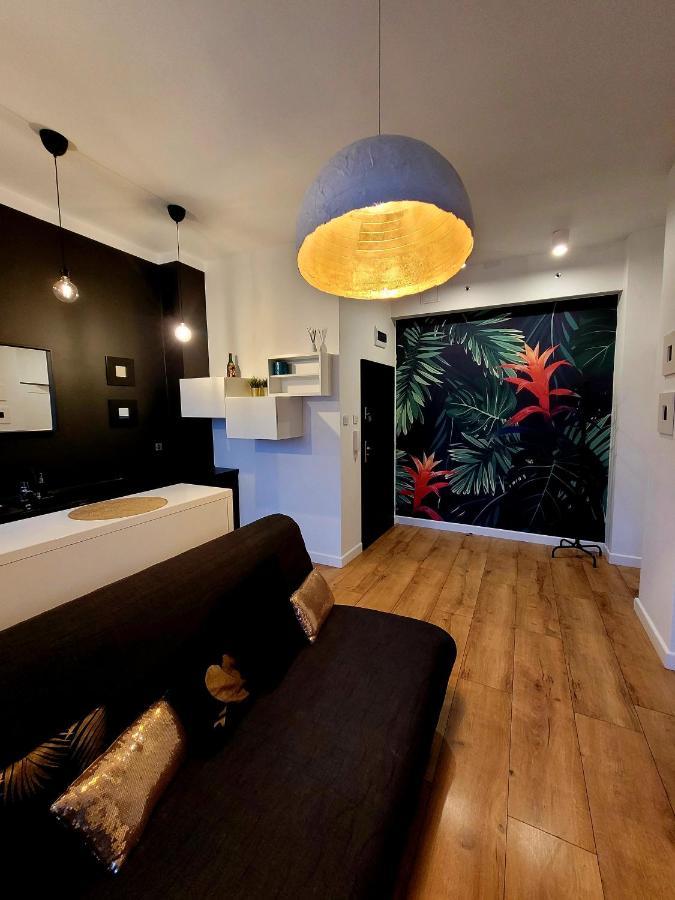 Апартаменты Apartament By The Way Вроцлав Экстерьер фото