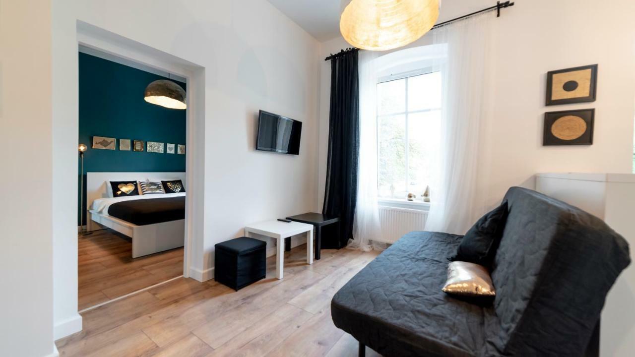 Апартаменты Apartament By The Way Вроцлав Экстерьер фото